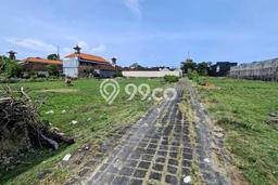 Tanah Disewa Strategis di Badung Luas 2000m2 Tanah Disewa Strategis di Badung Luas 2000m2