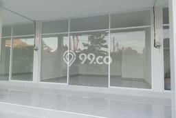 Disewakan Ruko di Kawasan Ramai Seminyak Luas 48m2 Disewakan Ruko di Kawasan Ramai Seminyak Luas 48m2