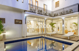 Vila Premium Kawasan Kuta Utara, Area 295m2m², Lingkungan Nyaman Vila Premium Kawasan Kuta Utara, Area 295m2m², Lingkungan Nyaman