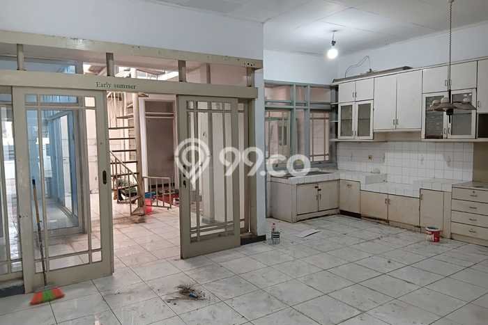 Rumah Modern 3 KT LT 219m2 di Kopo Permai Rumah Modern 3 KT LT 219m2 di Kopo Permai