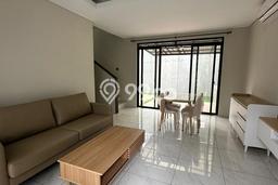Disewakan! Rumah 3 Kamar Tidur &
2 Kamar Mandi di Kota Baru Parahyangan, Bandung Disewakan! Rumah 3 Kamar Tidur &
2 Kamar Mandi di Kota Baru Parahyangan, Bandung