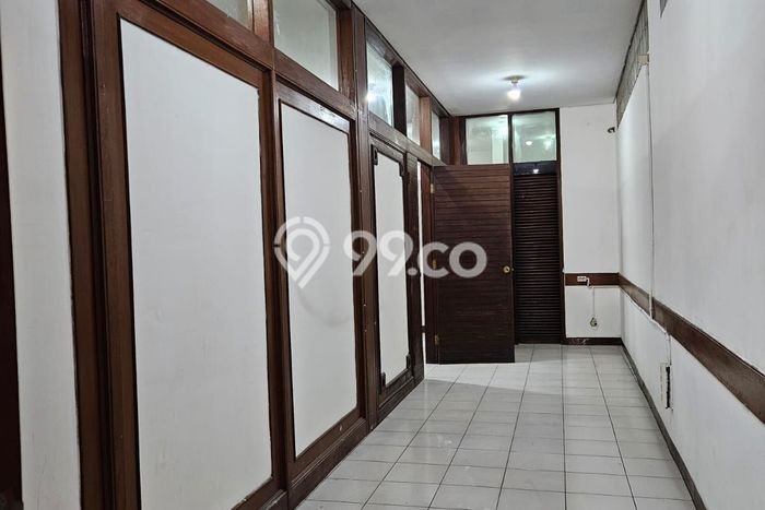 SEWA STRATEGIS! Ruko di Garuda, Luas 169m², Lokasi Ramai SEWA STRATEGIS! Ruko di Garuda, Luas 169m², Lokasi Ramai