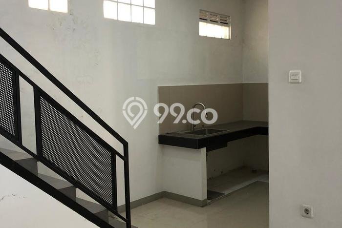 Rumah Modern 6 Kamar LT 153m2 di Taman Holis Indah Rumah Modern 6 Kamar LT 153m2 di Taman Holis Indah