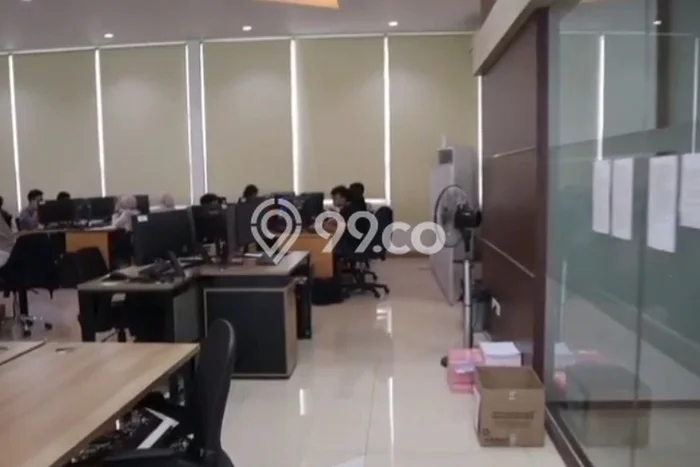 Unit Kantor Tersedia di BKR Spesifikasi LB 370m2 Unit Kantor Tersedia di BKR Spesifikasi LB 370m2