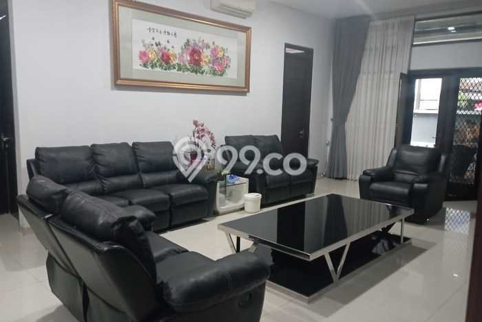 For Sale! Luxury House LT 550m2 Desain Elegan di Mekar Wangi For Sale! Luxury House LT 550m2 Desain Elegan di Mekar Wangi