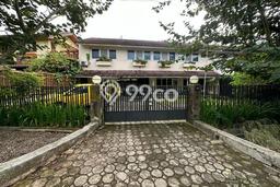 Rumah Luxury Modern Siap Huni di Sayap Dago Bandung Rumah Luxury Modern Siap Huni di Sayap Dago Bandung