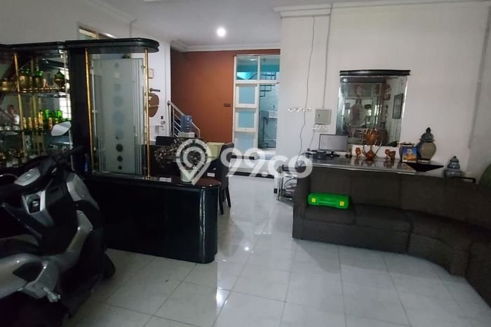 Dijual Hunian Mewah dengan Fasilitas Sekitar Komplit di Babakan Ciparay, Bandung Dijual Hunian Mewah dengan Fasilitas Sekitar Komplit di Babakan Ciparay, Bandung