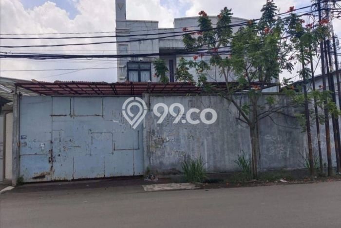 Gudang Disewa di Bandung dengan LB 700m2 Area Komersial Ramai Gudang Disewa di Bandung dengan LB 700m2 Area Komersial Ramai