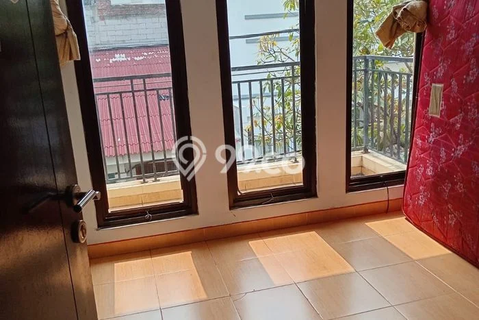 Rumah Modern Cantik 3 Kamar Siap Huni di Cipondoh Rumah Modern Cantik 3 Kamar Siap Huni di Cipondoh
