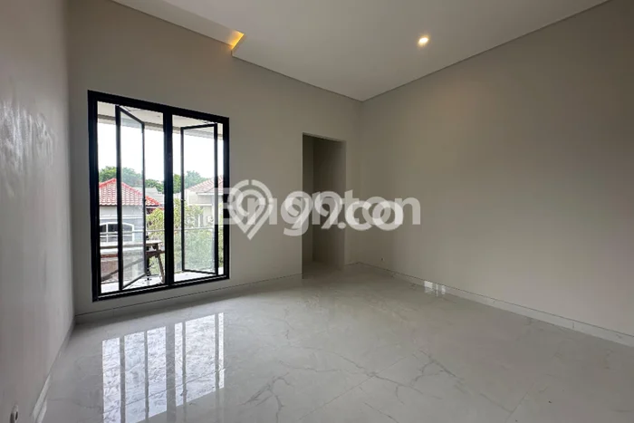 Ready to Use! Luxury House LT 210m2 Desain Elegan di Citraland Ready to Use! Luxury House LT 210m2 Desain Elegan di Citraland