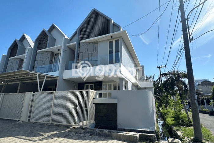 Hunian Super Mewah dengan Akses Paling Strategis di Manyar, Surabaya Hunian Super Mewah dengan Akses Paling Strategis di Manyar, Surabaya