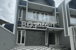 Rumah Luxury Modern Tanpa Renovasi di Manyar Surabaya Rumah Luxury Modern Tanpa Renovasi di Manyar Surabaya