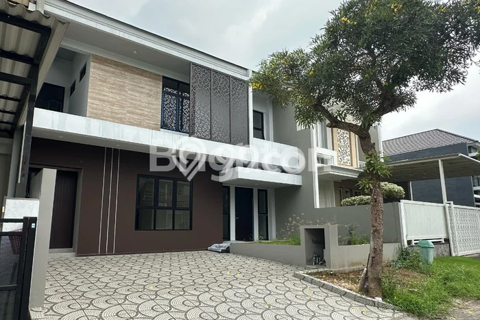 Hunian Mewah LB 286m2 Siap Huni Desain Elegan di Citraland, Surabaya Hunian Mewah LB 286m2 Siap Huni Desain Elegan di Citraland, Surabaya