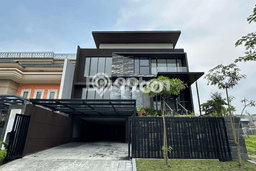 Rumah Mewah LB 840m2 Siap Huni Desain Elegan di Citraland, Surabaya Rumah Mewah LB 840m2 Siap Huni Desain Elegan di Citraland, Surabaya