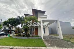 Rumah Elit LB 200m2 Siap Huni Desain Elegan di Graha, Surabaya Rumah Elit LB 200m2 Siap Huni Desain Elegan di Graha, Surabaya