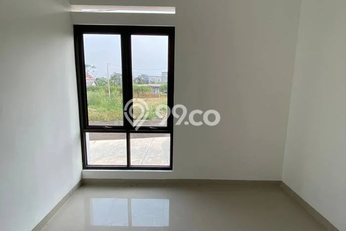 Jual Rumah Strategis Bagus Punya 2 KT di Serpong Tangerang Selatan SHM Jual Rumah Strategis Bagus Punya 2 KT di Serpong Tangerang Selatan SHM