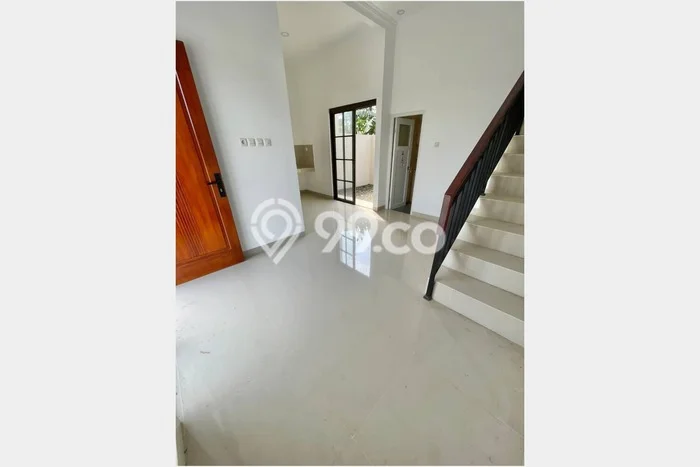 Jual Rumah Minimalis Bagus Punya 2 KT di Serpong Tangerang Selatan SHM Jual Rumah Minimalis Bagus Punya 2 KT di Serpong Tangerang Selatan SHM