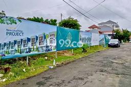 Rumah Asri di Srondol, Semarang, LT 118m² Bangunan 102m² Rumah Asri di Srondol, Semarang, LT 118m² Bangunan 102m²
