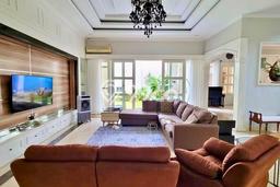 Hot Offer Hunian Mewah Ideal dan Luas di Semarang Barat, Semarang Hot Offer Hunian Mewah Ideal dan Luas di Semarang Barat, Semarang
