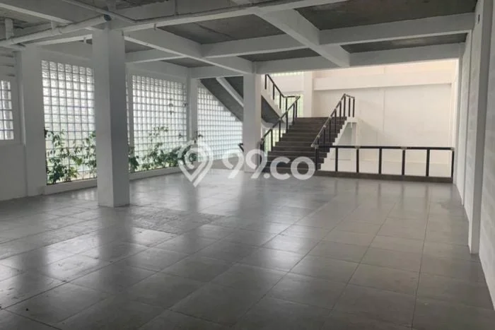 Komersial Kawasan Strategis Kawasan Serpong, Luas 411m², Sentra Perdagangan Komersial Kawasan Strategis Kawasan Serpong, Luas 411m², Sentra Perdagangan