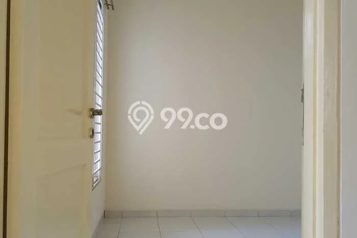 Disewakan! Rumah 2 Kamar Tidur &
1 Kamar Mandi di Waru, Surabaya Disewakan! Rumah 2 Kamar Tidur &
1 Kamar Mandi di Waru, Surabaya