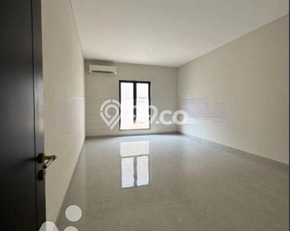 Dijual Rumah Luas Megah Dengan View Cantik di Pondok Tjandra, Sidoarjo Dijual Rumah Luas Megah Dengan View Cantik di Pondok Tjandra, Sidoarjo