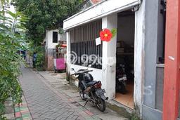 Komersial Bagus Dijual LB 225m2 Lokasi Strategis Surabaya Area Cocok untuk Berbisnis Komersial Bagus Dijual LB 225m2 Lokasi Strategis Surabaya Area Cocok untuk Berbisnis