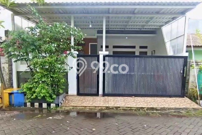 Jual Rumah Favorit Siap Huni LB 100m2 di Mulyosari, Surabaya Jual Rumah Favorit Siap Huni LB 100m2 di Mulyosari, Surabaya