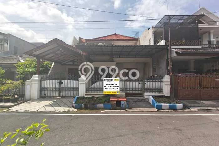 Rumah Modern Minimalis 4 Kamar Siap Huni di Rungkut Rumah Modern Minimalis 4 Kamar Siap Huni di Rungkut