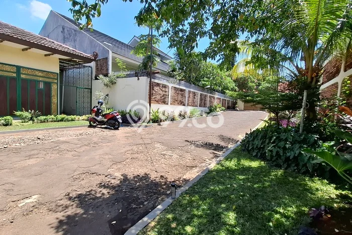 Tanah Kavling Dijual di Jakarta Selatan dengan Spesifikasi 1004m2 Tanah Kavling Dijual di Jakarta Selatan dengan Spesifikasi 1004m2