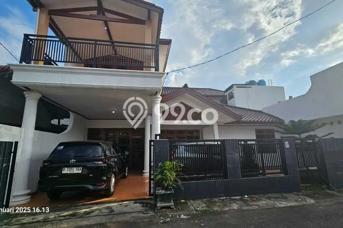 Hunian Eksklusif Siap Huni LT 299m2 di Pesanggrahan, Jakarta Selatan Hunian Eksklusif Siap Huni LT 299m2 di Pesanggrahan, Jakarta Selatan