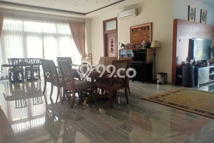 Ready to Use! Luxury House LT 848m2 Desain Modern di Kemang Ready to Use! Luxury House LT 848m2 Desain Modern di Kemang