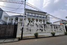 Rumah Luxury Modern Siap Huni di Gandaria Jakarta Selatan Rumah Luxury Modern Siap Huni di Gandaria Jakarta Selatan
