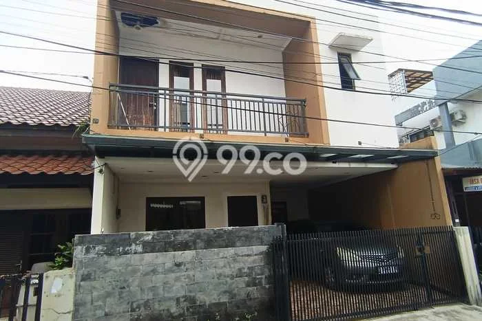 Dijual Rumah 4 Kamar Lokasi Strategis Bagus dan Strategis di Kebayoran Lama Dijual Rumah 4 Kamar Lokasi Strategis Bagus dan Strategis di Kebayoran Lama