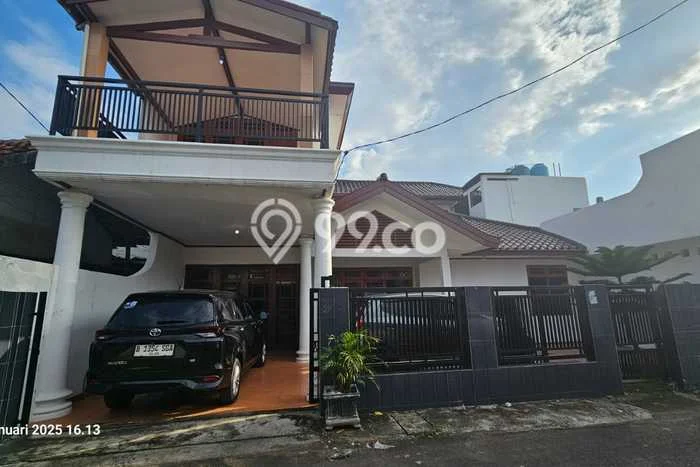 Hunian Eksklusif Siap Huni LT 299m2 di Pesanggrahan, Jakarta Selatan Hunian Eksklusif Siap Huni LT 299m2 di Pesanggrahan, Jakarta Selatan