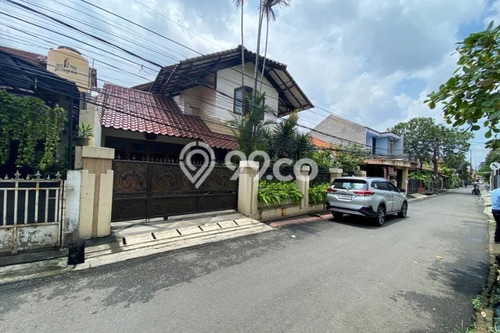 Rumah Minimalis 6 Kamar LT 331m2 di Pejaten Timur Rumah Minimalis 6 Kamar LT 331m2 di Pejaten Timur