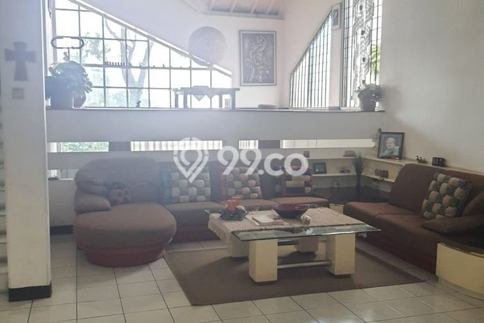 Rumah Terawat LT 800m2m² / LB 200m2m² di Kawasan Komersial , Bandung Rumah Terawat LT 800m2m² / LB 200m2m² di Kawasan Komersial , Bandung