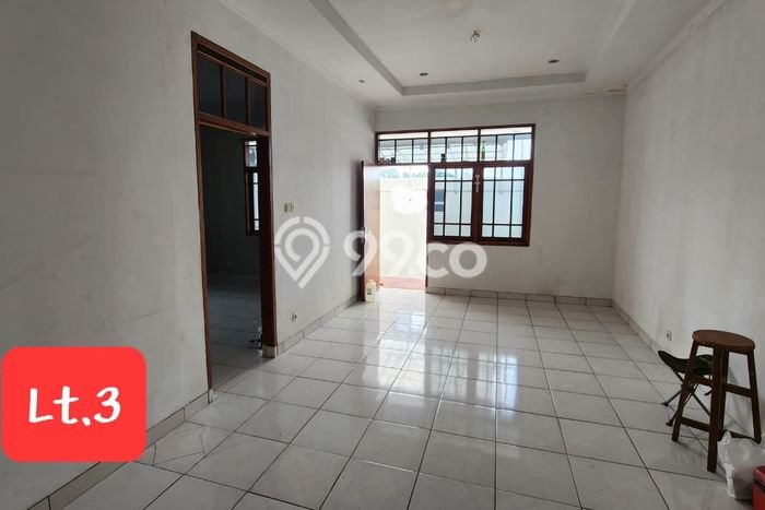Ruko Strategis Kawasan , Luas 650m2m², Kawasan Komersial, Lokasi Ramai Ruko Strategis Kawasan , Luas 650m2m², Kawasan Komersial, Lokasi Ramai
