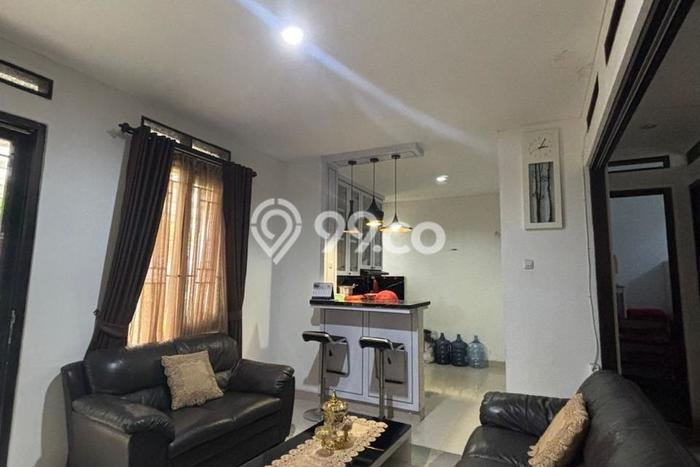 Dijual Rumah 4 Kamar Lokasi Ideal Bagus dan Strategis di Batununggal Dijual Rumah 4 Kamar Lokasi Ideal Bagus dan Strategis di Batununggal