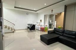 Jual Rumah Eksklusif 4 KT di Setra Duta, Bandung Jual Rumah Eksklusif 4 KT di Setra Duta, Bandung