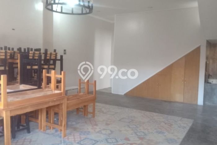 Hunian Mewah LB 200m2 Siap Pakai Desain Elegan di Kopo, Bandung Hunian Mewah LB 200m2 Siap Pakai Desain Elegan di Kopo, Bandung