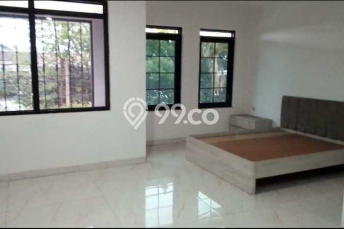 AREA PREMIUM! Ruko di , Luas 596m2m², Lokasi Premium AREA PREMIUM! Ruko di , Luas 596m2m², Lokasi Premium