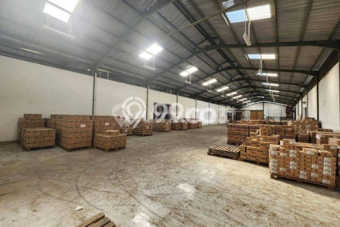 Pabrik Disewa di Tangerang dengan LB 10000m2 Area Komersial Ramai Pabrik Disewa di Tangerang dengan LB 10000m2 Area Komersial Ramai