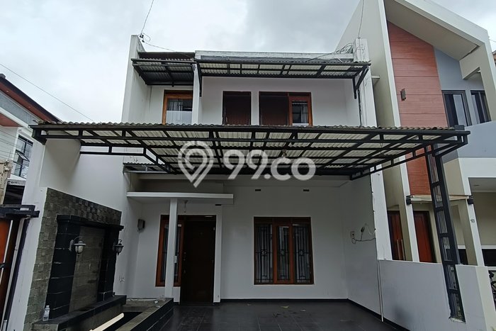 Rumah Modern 4 KT di Ciwaruga Bandung Full Furnished Rumah Modern 4 KT di Ciwaruga Bandung Full Furnished