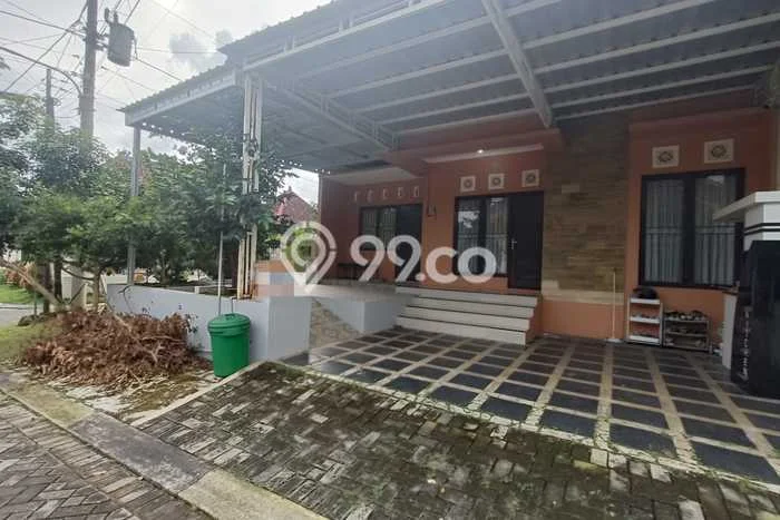 Rumah Modern Minimalis 5 Kamar Siap Huni di Ngaliyan Rumah Modern Minimalis 5 Kamar Siap Huni di Ngaliyan