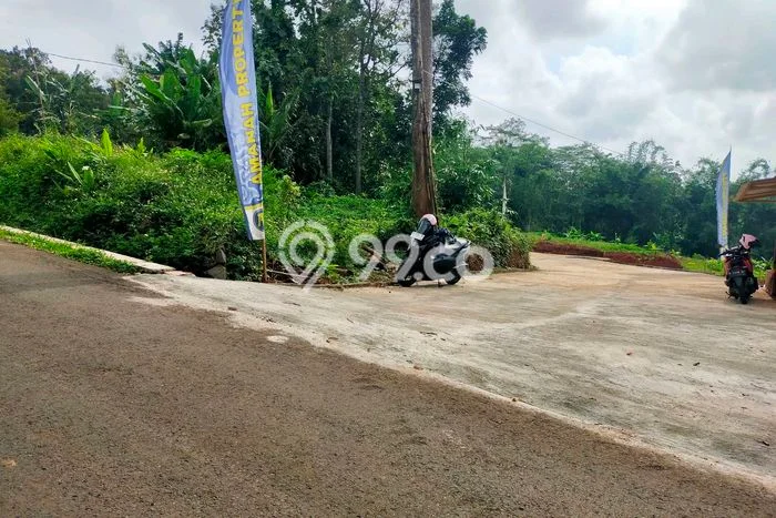 Tanah Dijual Lokasi Gunung Pati, Semarang Luas 120m2 Legalitas Aman Tanah Dijual Lokasi Gunung Pati, Semarang Luas 120m2 Legalitas Aman