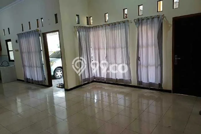 Rumah Bagus Siap Huni Di Tembalang Luas 114m2 Aman Rumah Bagus Siap Huni Di Tembalang Luas 114m2 Aman