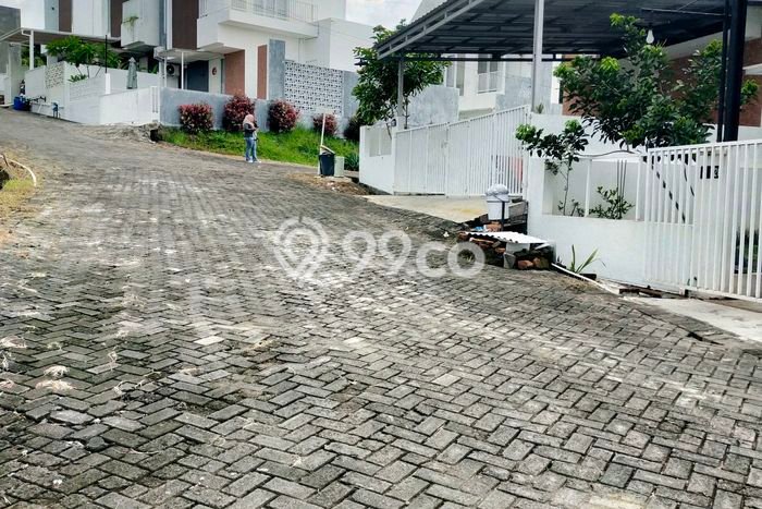 For Sale Rumah 2 Kamar Lokasi Strategis Nyaman dan Strategis di Semarang Barat For Sale Rumah 2 Kamar Lokasi Strategis Nyaman dan Strategis di Semarang Barat