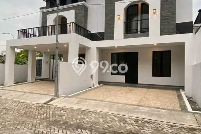 Jual Rumah Bagus Siap Huni LB 96m2 di Semarang Timur, Semarang Jual Rumah Bagus Siap Huni LB 96m2 di Semarang Timur, Semarang