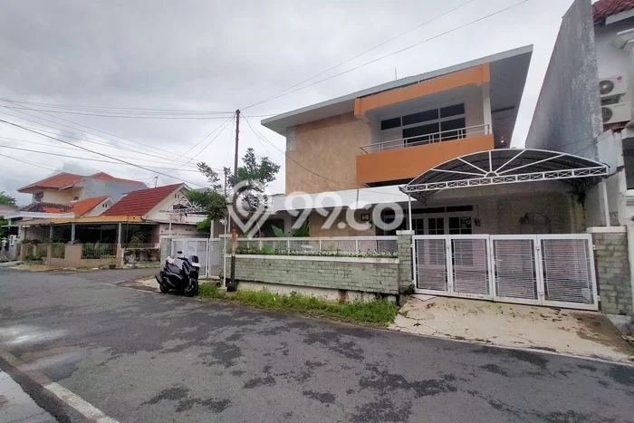 Rumah Sewa Semarang LT 300m2 LB 450m2 Kawasan Peterongan Rumah Sewa Semarang LT 300m2 LB 450m2 Kawasan Peterongan